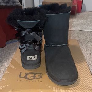 Bailey Bow Uggs